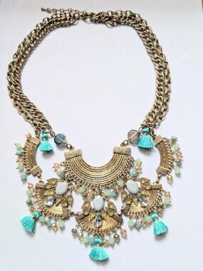 Eye Catching Statement Necklace